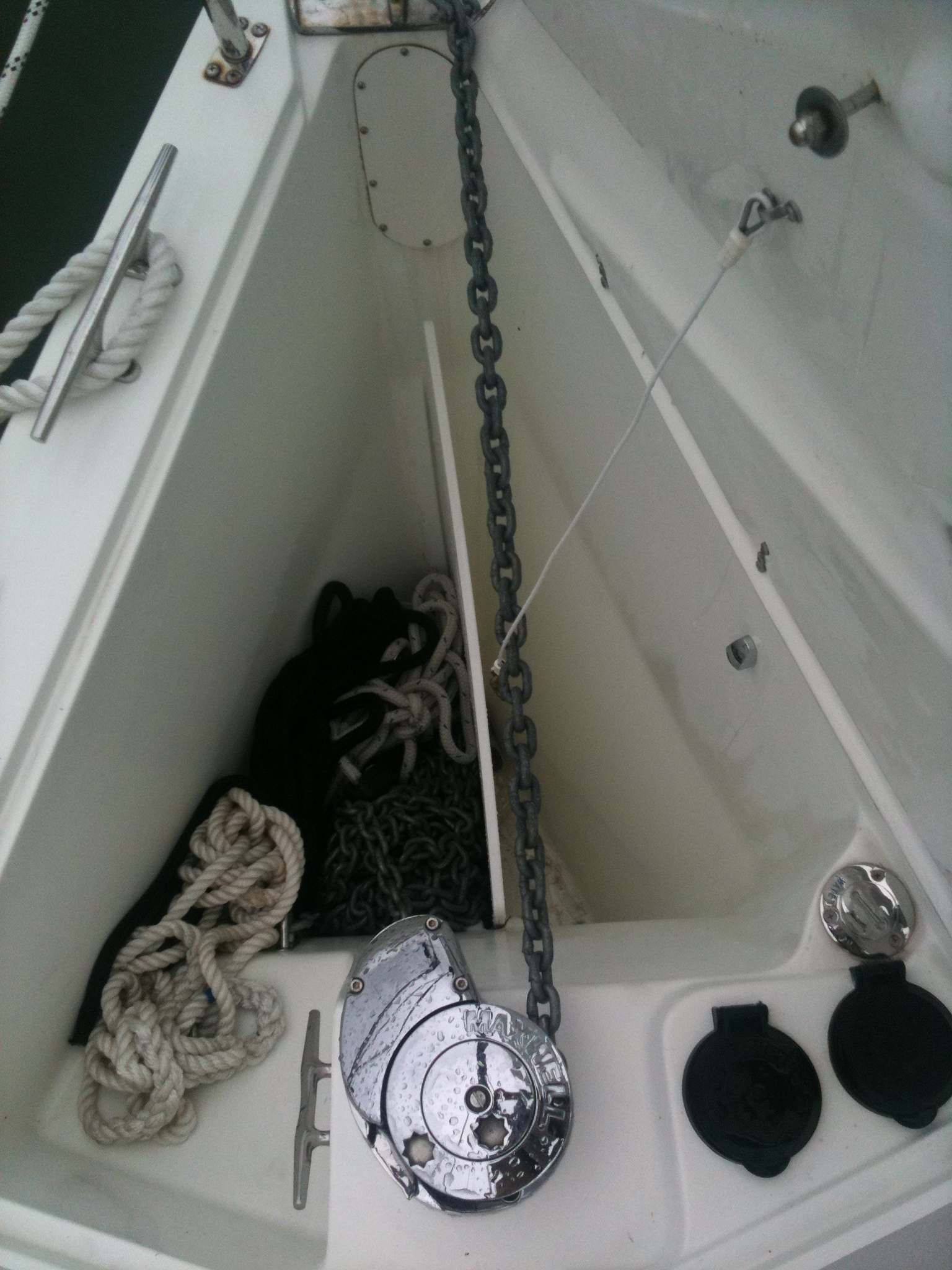 Anchor Locker Mooring Line Storage Catalina 36/375 International